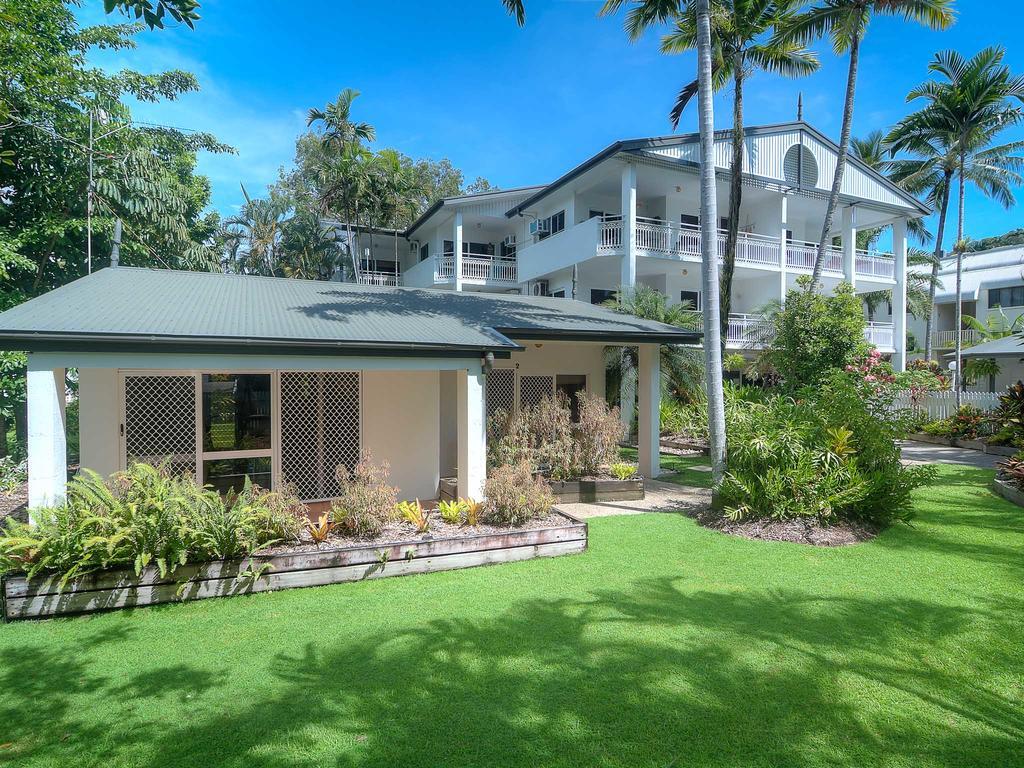 Garrick House Aparthotel Port Douglas Eksteriør bilde