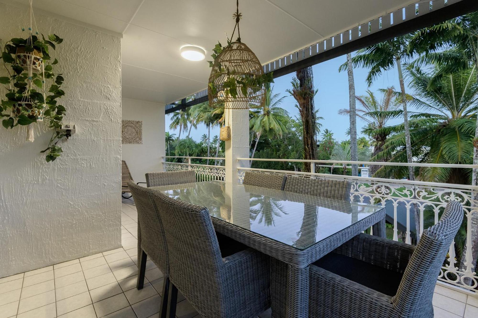 Garrick House Aparthotel Port Douglas Eksteriør bilde